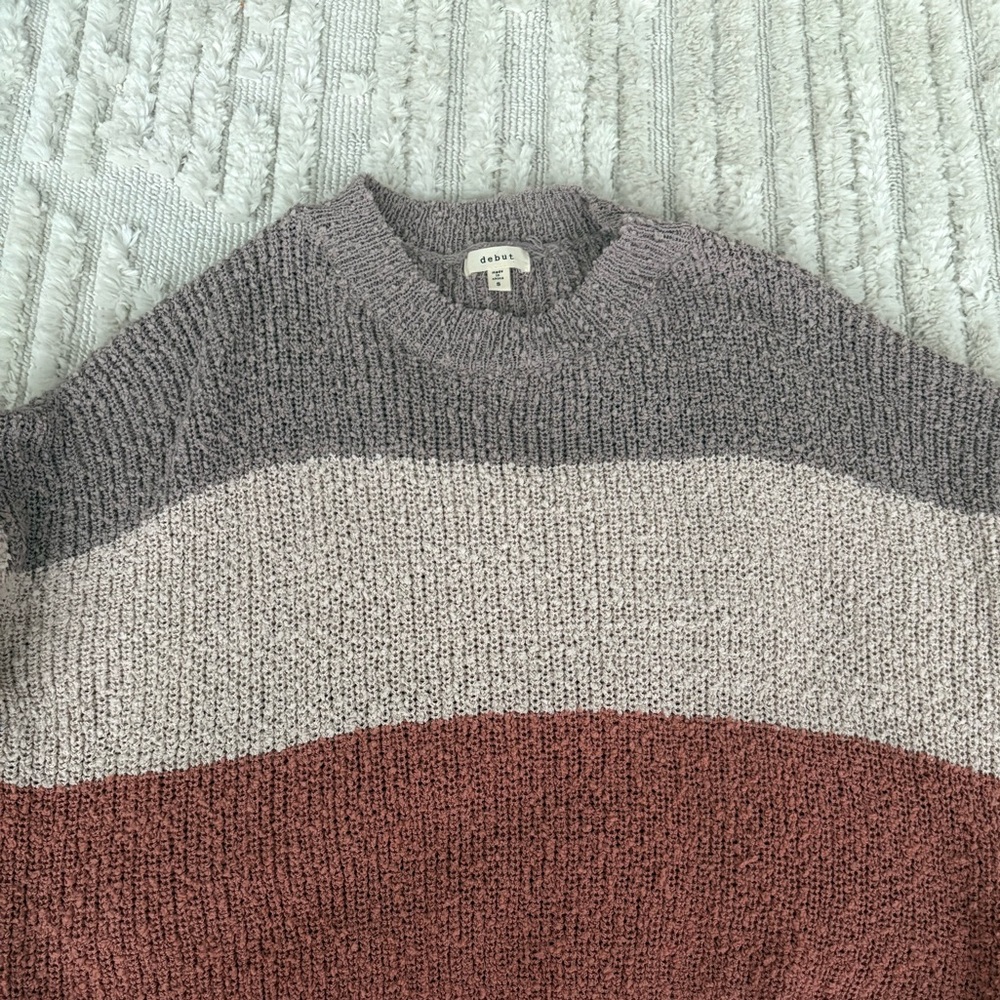 Sweater - Picture 7 of 7